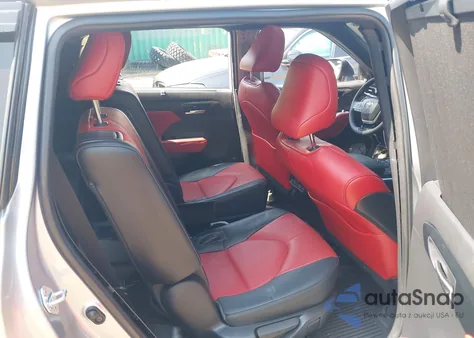 2023 Toyota Highlander Xse z USA, uszkodzony, nr VIN 5TDKDRBH2PS507672